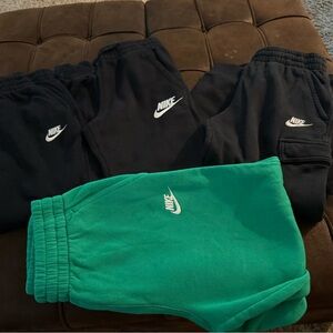 Nike Black and Green Sweatpants Joggers